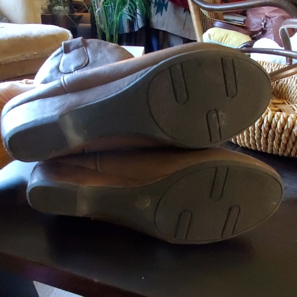 Brown booties - Picture 4 of 6